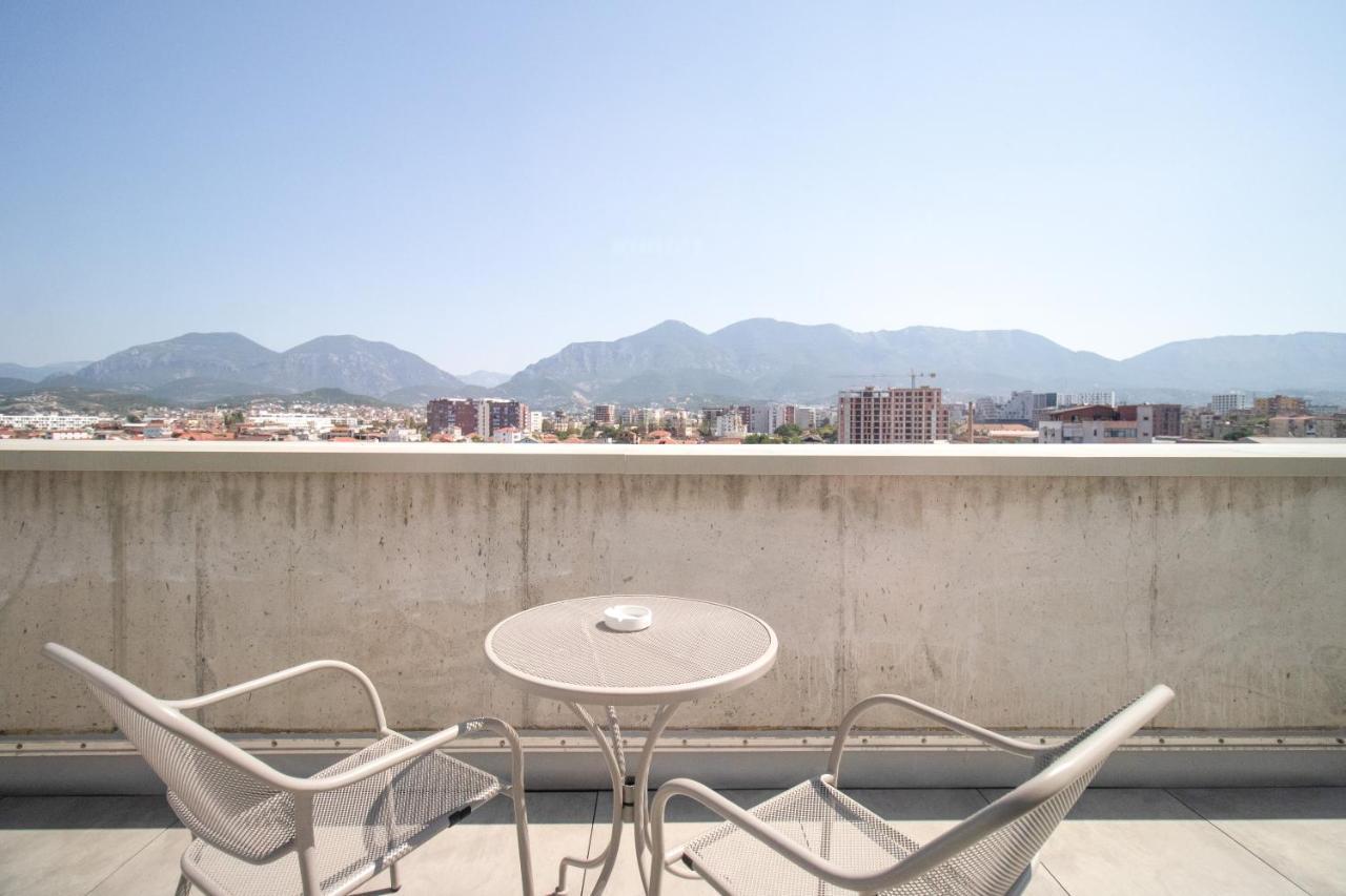 Bed and Breakfast Luxury Rooftop 23 Тирана Екстер'єр фото